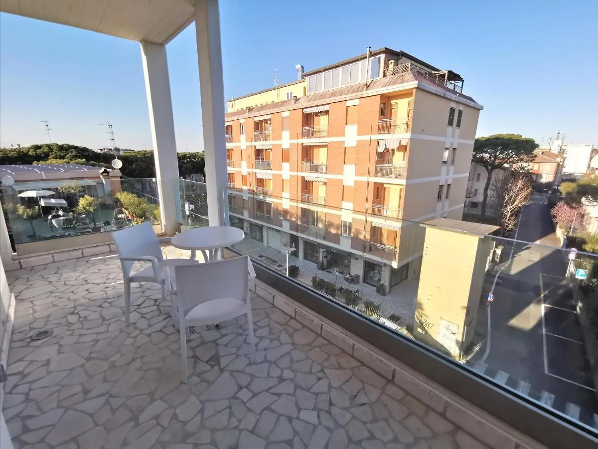 Hotel Oceanomare Punta Marina