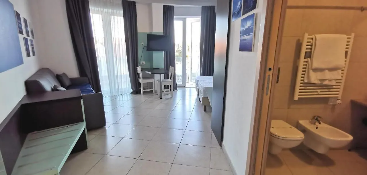 Hotel Oceanomare Punta Marina