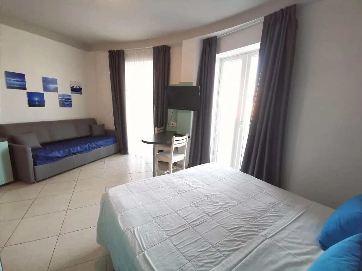 Hotel Oceanomare Punta Marina