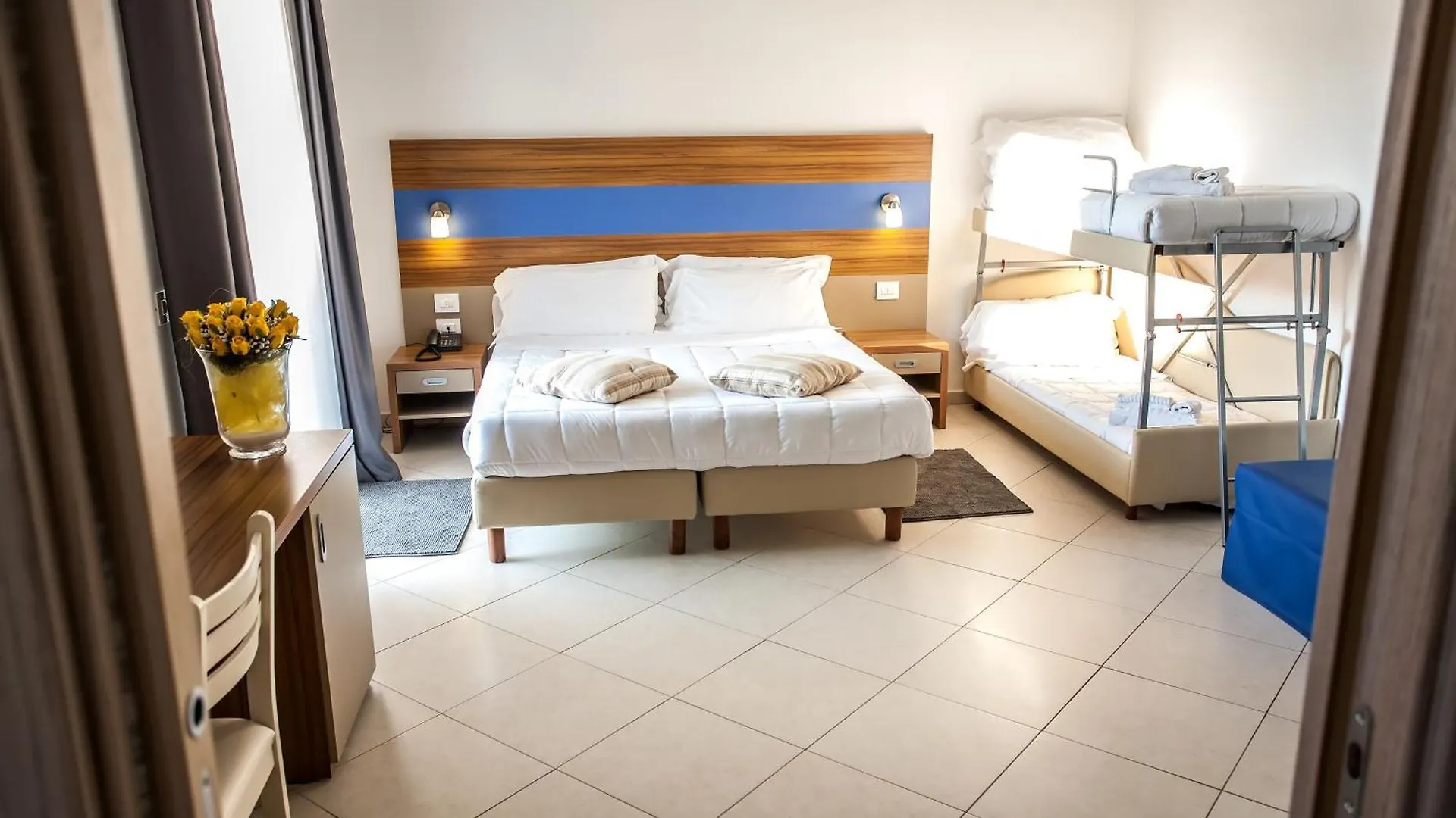 Hotel Oceanomare Punta Marina