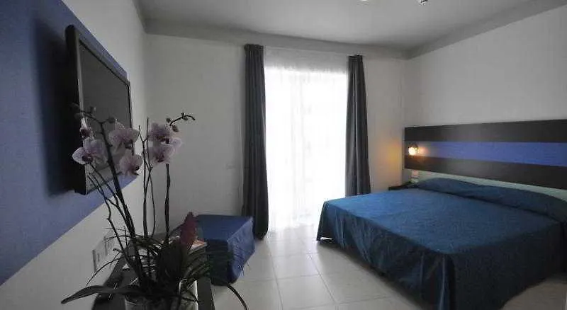 Hotel Oceanomare Punta Marina
